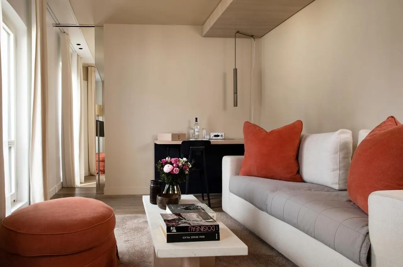 Hotel De Nell Paris 5*,