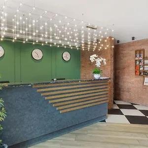 Old 酒店 第比利斯
